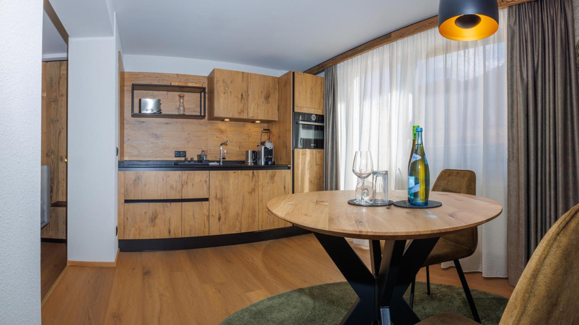 Resort Schrofenblick Mayrhofen Room photo